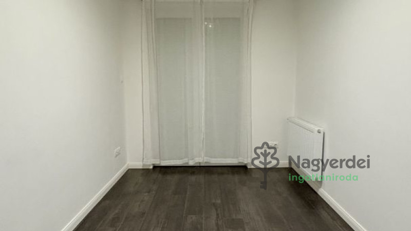 Debrecen, Belváros, Lakás, tégla lakás  