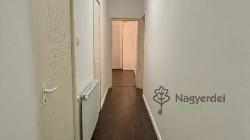 Debrecen, Belváros, Lakás, tégla lakás  