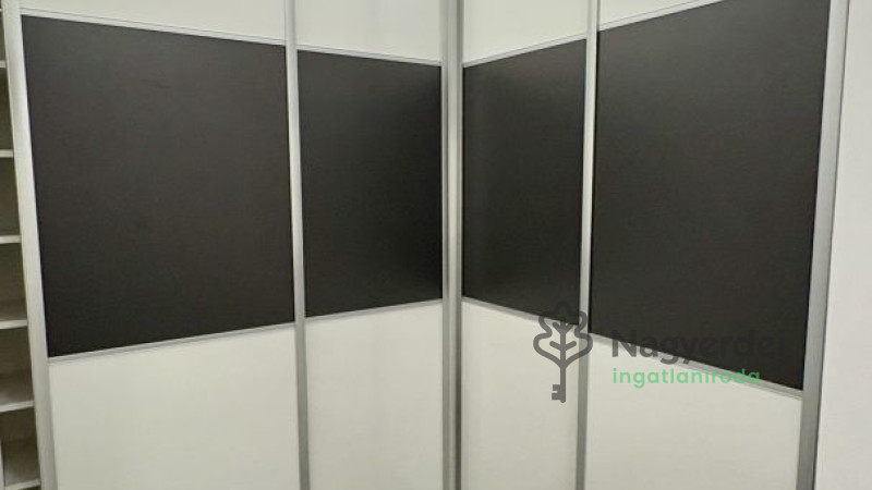 Debrecen, Belváros, Lakás, tégla lakás  