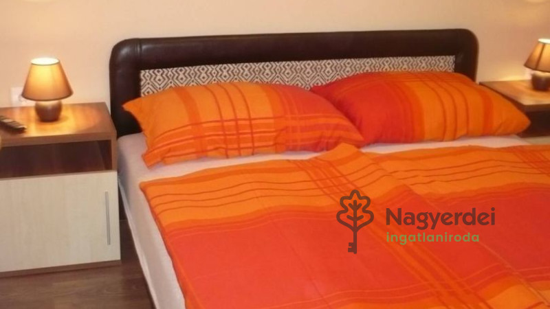 Hajdúszoboszló, Kereskedelmi ingatlan, panzió  