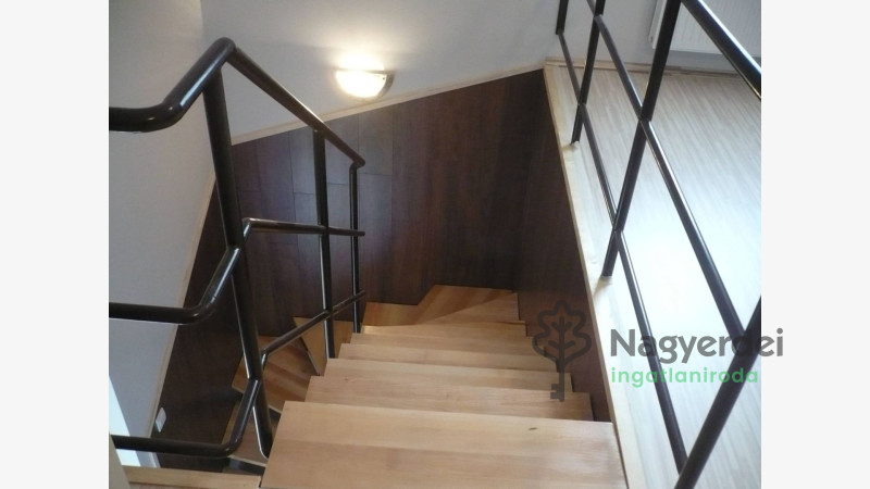 Hajdúszoboszló, Kereskedelmi ingatlan, panzió  