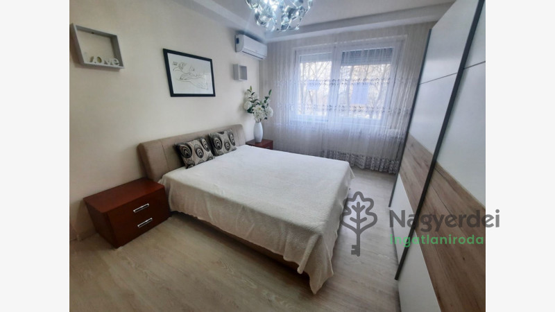 Debrecen, Újkert, Lakás, panel lakás  