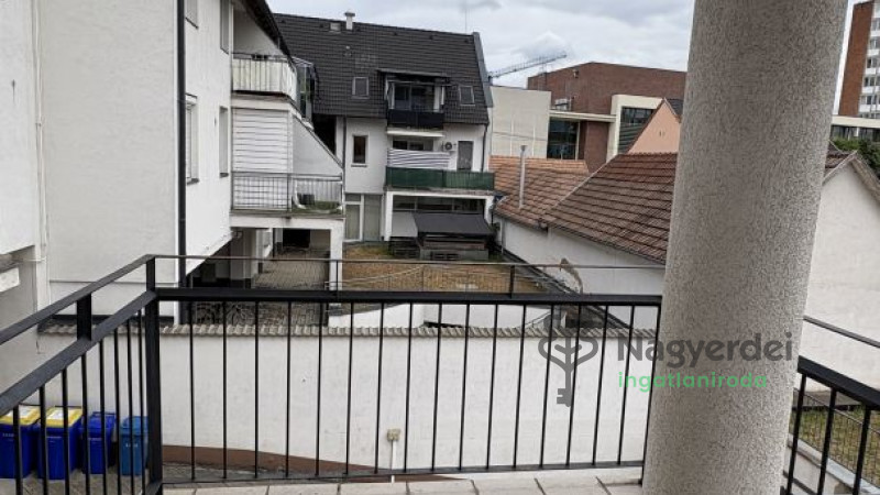 Debrecen, Sámsonikert, Lakás, tégla lakás  