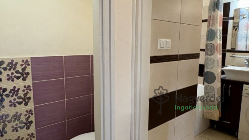 Debrecen, Sámsonikert, Lakás, tégla lakás  