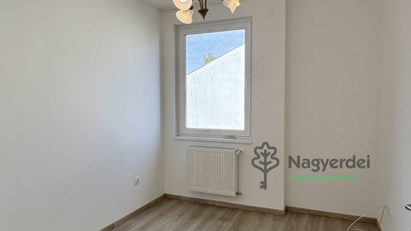 Debrecen, Nyulas, Ház, sorház  