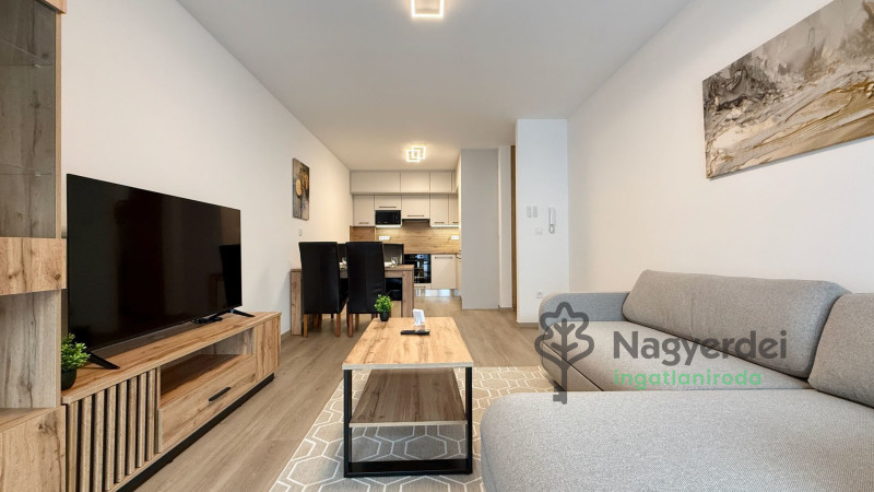 Debrecen, Belváros, Lakás, tégla lakás  