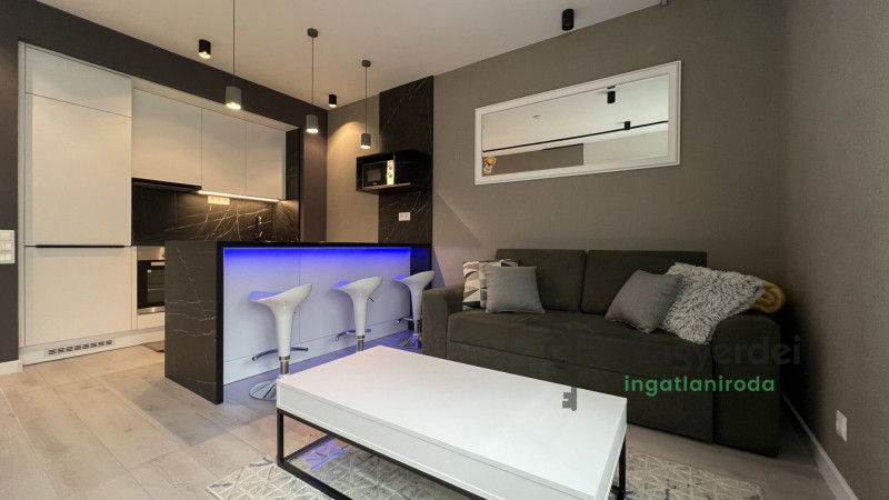 Debrecen, Sestakert, Lakás, tégla lakás  