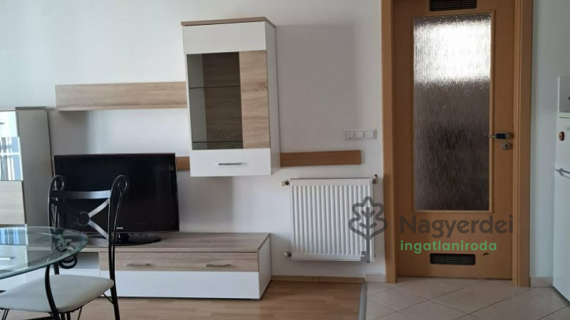 Debrecen, Egyetemváros, Lakás, tégla lakás  