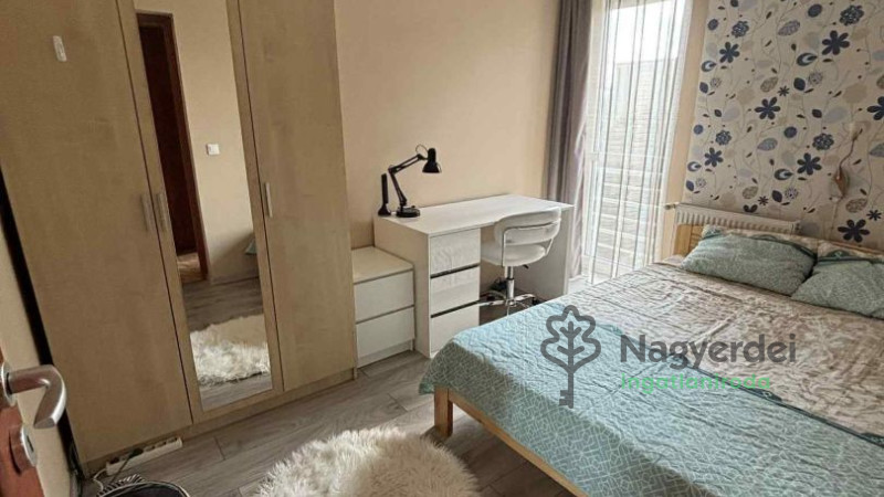 Debrecen, Egyetemváros, Lakás, tégla lakás  