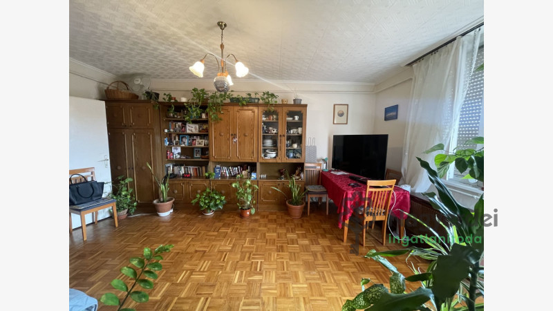 Debrecen, Széchenyikert, Lakás, tégla lakás  