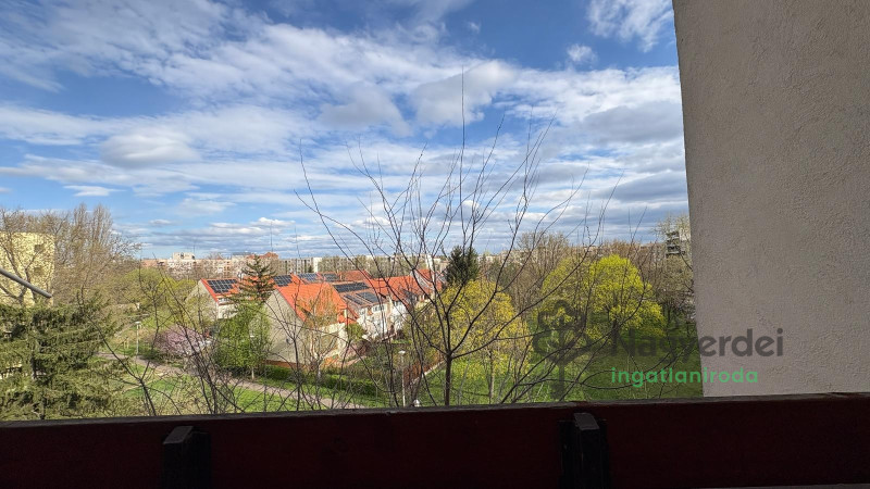 Debrecen, Sestakert, Lakás, csúsztatott zsalus  