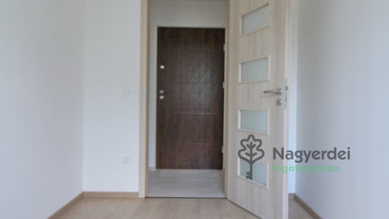 Debrecen, Ispotály, Lakás, tégla lakás  