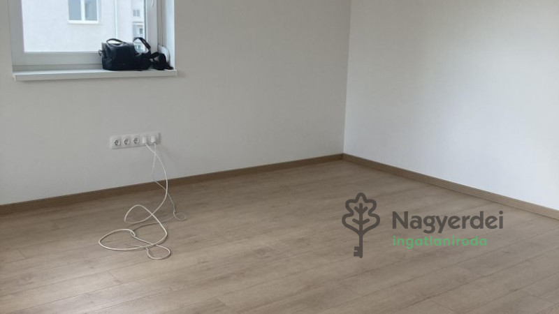 Debrecen, Ispotály, Lakás, tégla lakás  