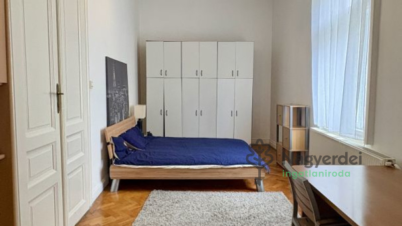 Debrecen, Belváros, Lakás, tégla lakás  