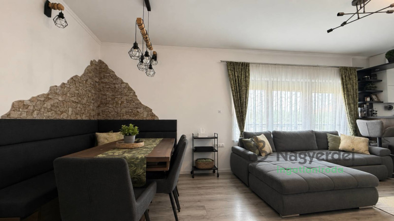 Debrecen, Belváros, Lakás, tégla lakás  