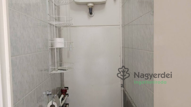 Debrecen, Tócóvölgy, Lakás, panel lakás  