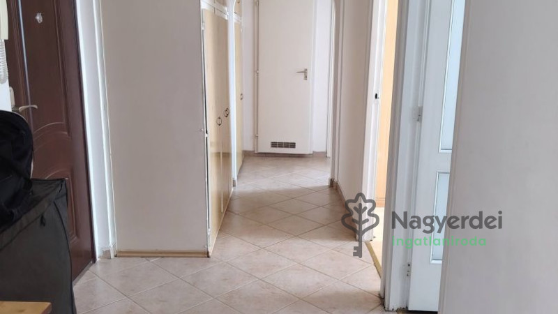 Debrecen, Tócóvölgy, Lakás, panel lakás  