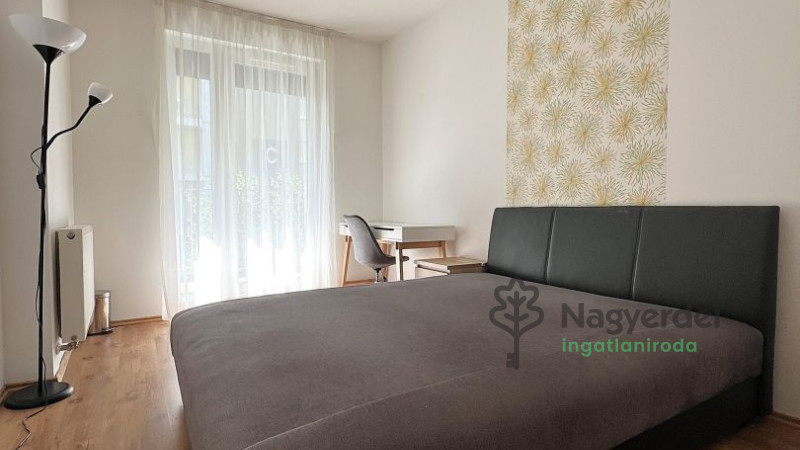 Debrecen, Sestakert, Lakás, tégla lakás  