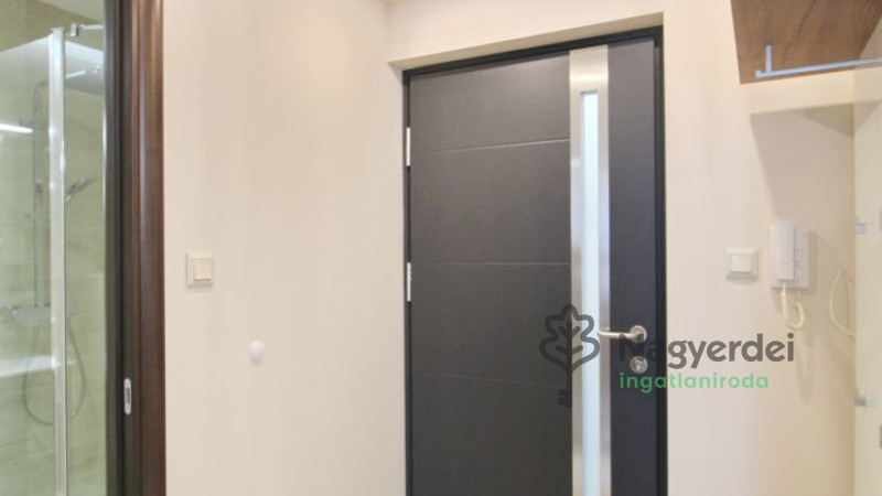 Debrecen, Belváros, Lakás, tégla lakás  