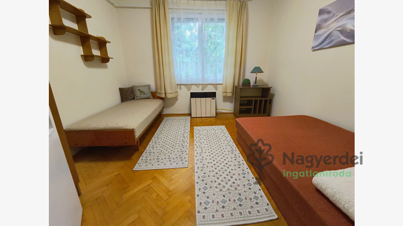 Debrecen, Egyetemváros, Lakás, tégla lakás  