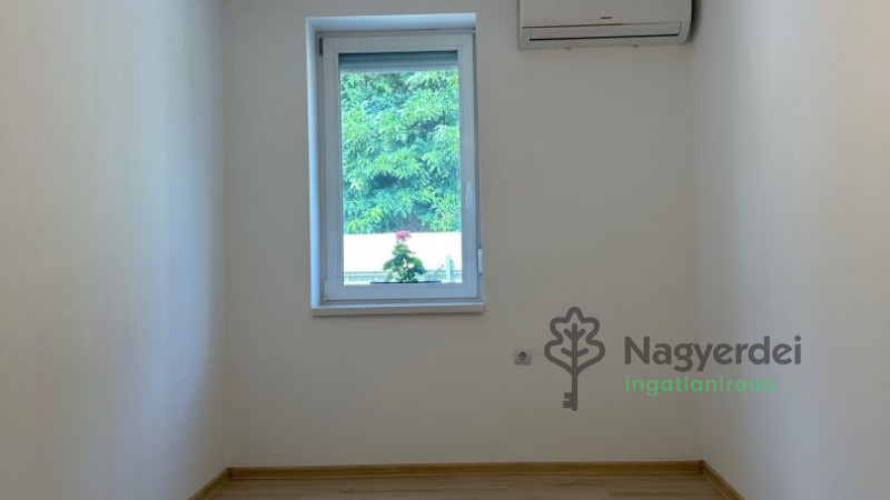 Vámospércs, Ház, családi ház  