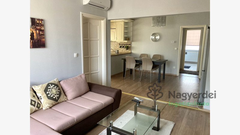 Debrecen, Egyetemváros, Lakás, tégla lakás  