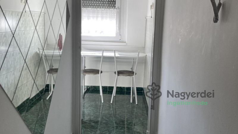 Debrecen, Sestakert, Lakás, tégla lakás  