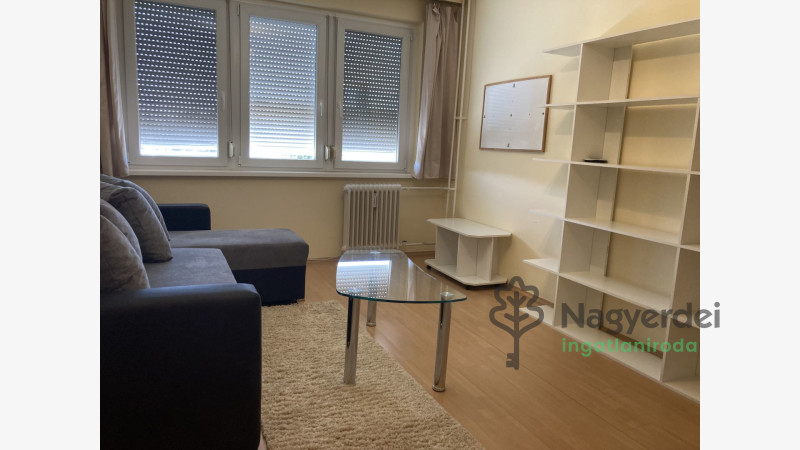 Debrecen, Sestakert, Lakás, tégla lakás  