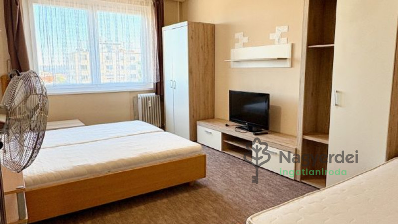 Debrecen, Belváros, Lakás, tégla lakás  