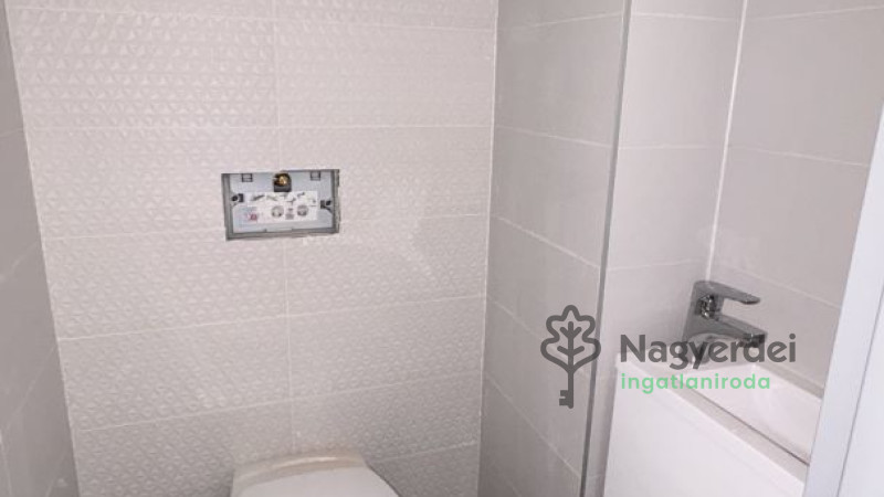 Debrecen, Belváros, Lakás, tégla lakás  