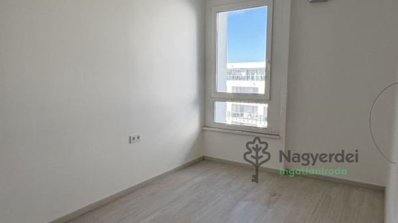 Debrecen, Belváros, Lakás, tégla lakás  