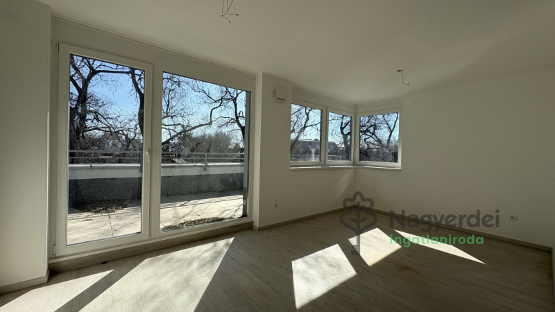 Debrecen, Belváros, Lakás, tégla lakás  