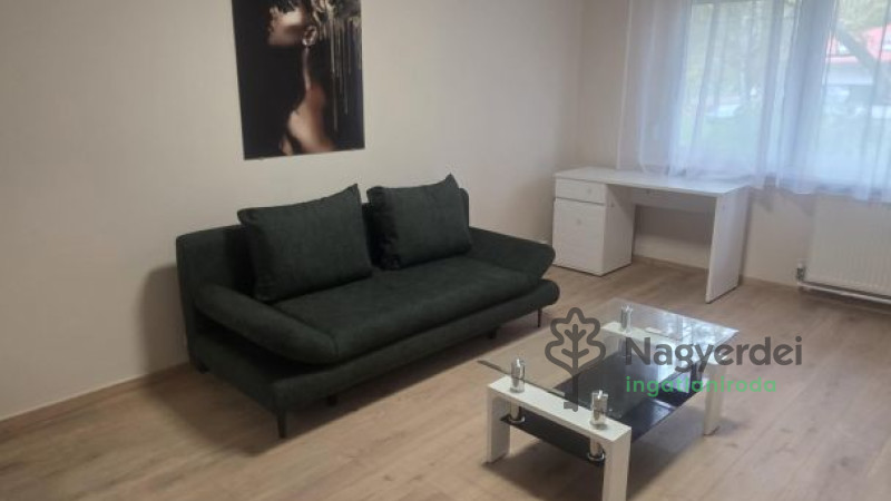 Debrecen, Újkert, Lakás, panel lakás  