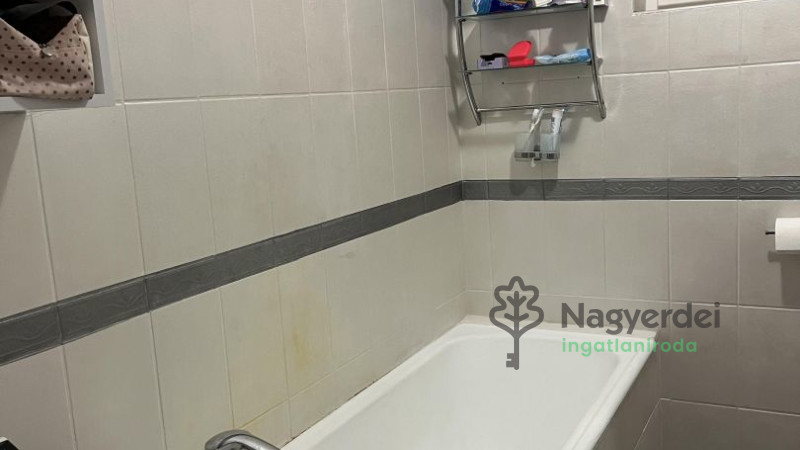 Debrecen, Falóger, Ház, ikerház  