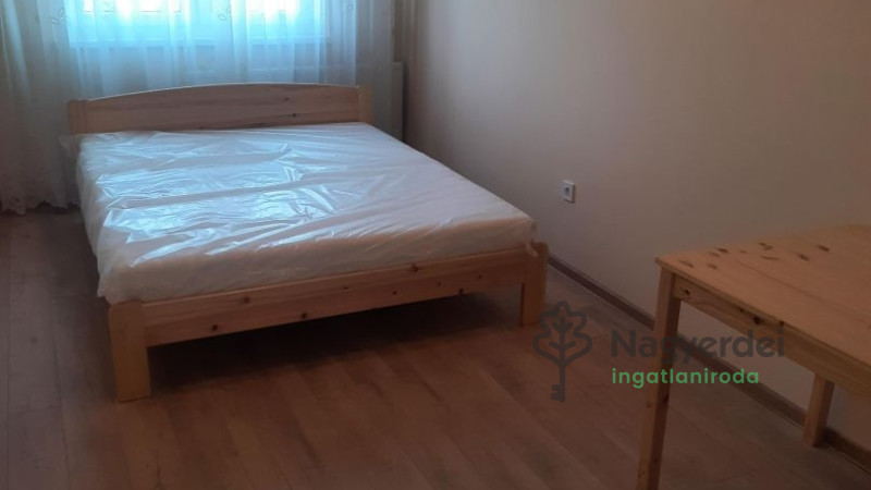 Debrecen, Újkert, Lakás, panel lakás  