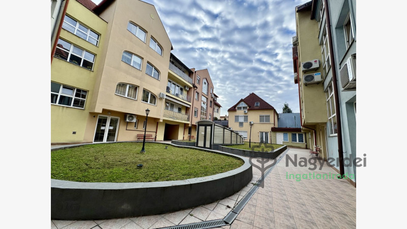 Debrecen, Ispotály, Lakás, tégla lakás  