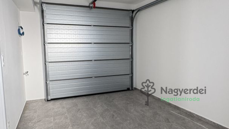 Debrecen, Nyulas, Ház, családi ház  