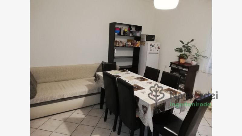 Debrecen, Belváros, Lakás, tégla lakás  