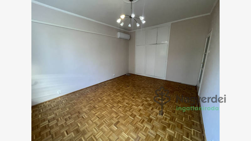 Debrecen, Lakás, tégla lakás  