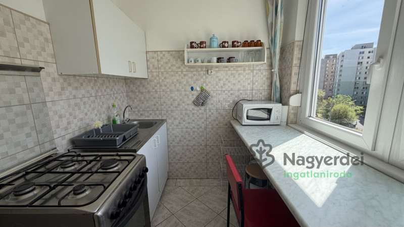 Debrecen, Sestakert, Lakás, panel lakás  