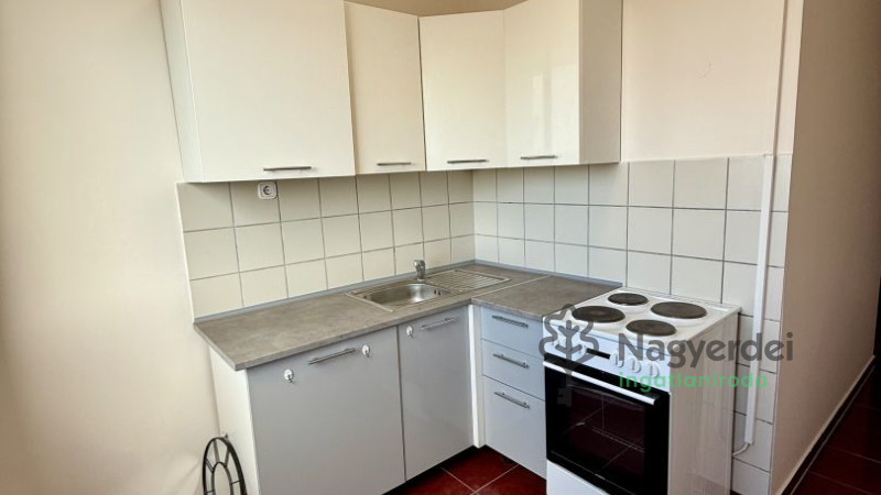 Debrecen, Újkert, Lakás, panel lakás  