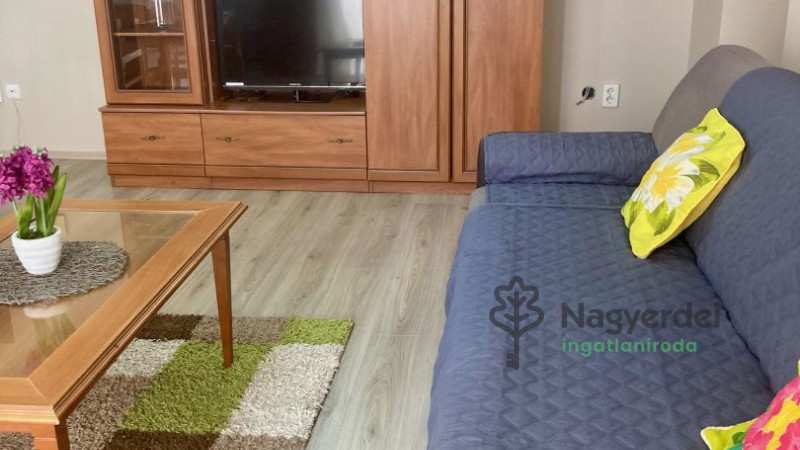 Debrecen, Sestakert, Lakás, tégla lakás  