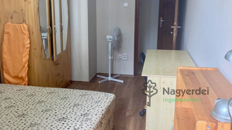 Debrecen, Sestakert, Lakás, tégla lakás  