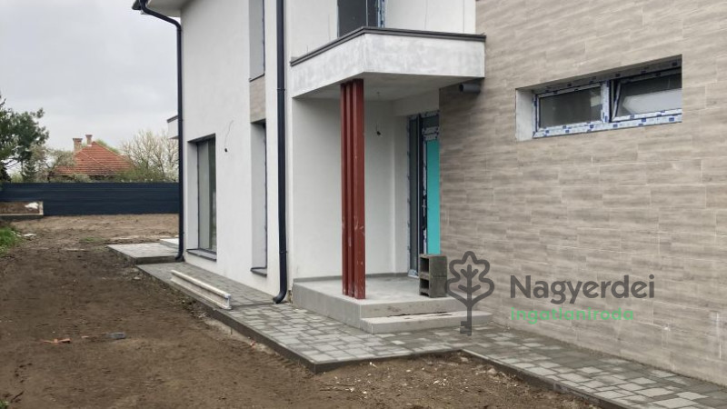 Debrecen, Kerekes telep, Ház, sorház  