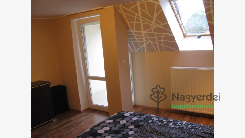 Debrecen, Óváros, Lakás, tégla lakás  