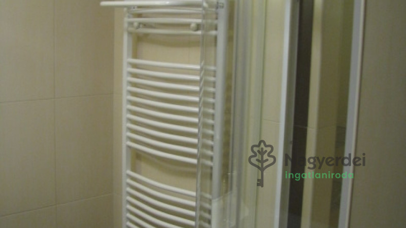 Debrecen, Óváros, Lakás, tégla lakás  