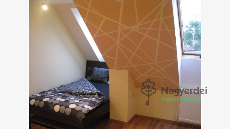 Debrecen, Óváros, Lakás, tégla lakás  