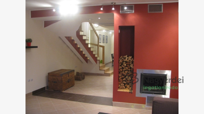 Debrecen, Óváros, Lakás, tégla lakás  