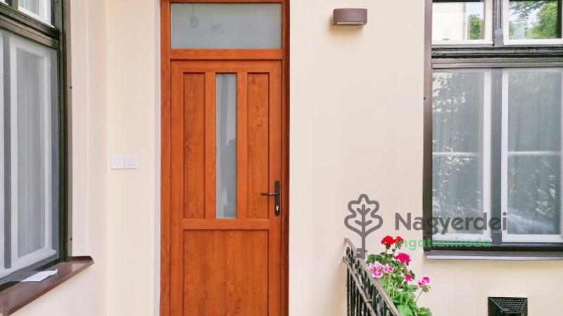 Debrecen, Belváros, Lakás, tégla lakás  