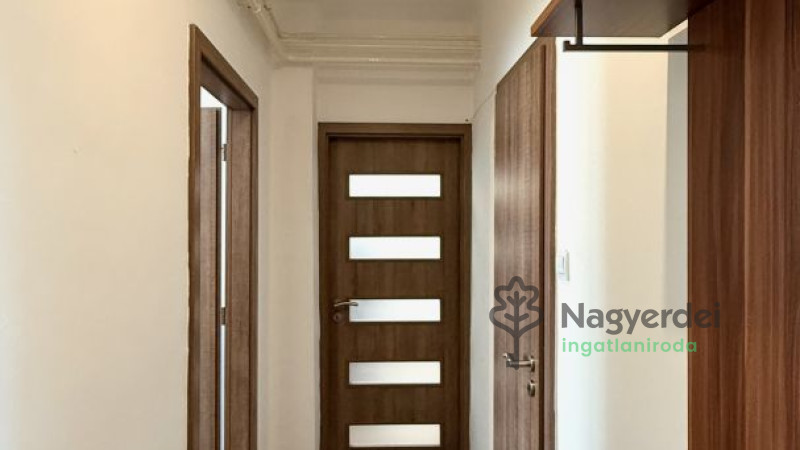 Debrecen, Sestakert, Lakás, tégla lakás  